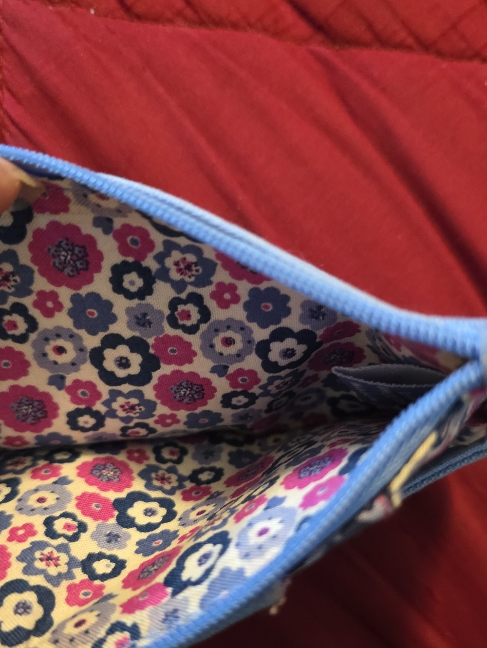 VERA BRADLEY LIGHT BLUE ZIP WALLET - Picture 3 of 3